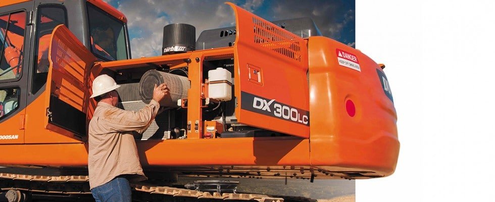 mantenimiento maquina excavadora