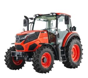Motorización: Tres opciones de potentes motores de 127 CV, 132 CV y 142 CV. Capacidad y Autonomía: Depósito de combustible de 230 litros. Capacidad de Carga y Tracción: Fuerza de elevación de 5.000 kg.f para acoplar equipos pesados. Peso base de 4.428 kg (hasta 5.000 kg con contrapesas). Distancia entre ejes de 2.410 mm para optimizar la tracción. Sistema opcional de hasta 14 contrapesas delanteras de 50 kg cada una (total 700 kg). Sistema Hidráulico: Compatible con varios tipos de sistemas hidráulicos traseros para la integración de diversos equipos. Iluminación: Faros Full LED y luz interior auxiliar. 10 luces LED para las 4 esquinas y 2 luces LED laterales. Luces de trabajo delanteras y traseras (opcionales), destacando las primeras luces traseras de 40 W en su categoría para facilitar operaciones nocturnas.